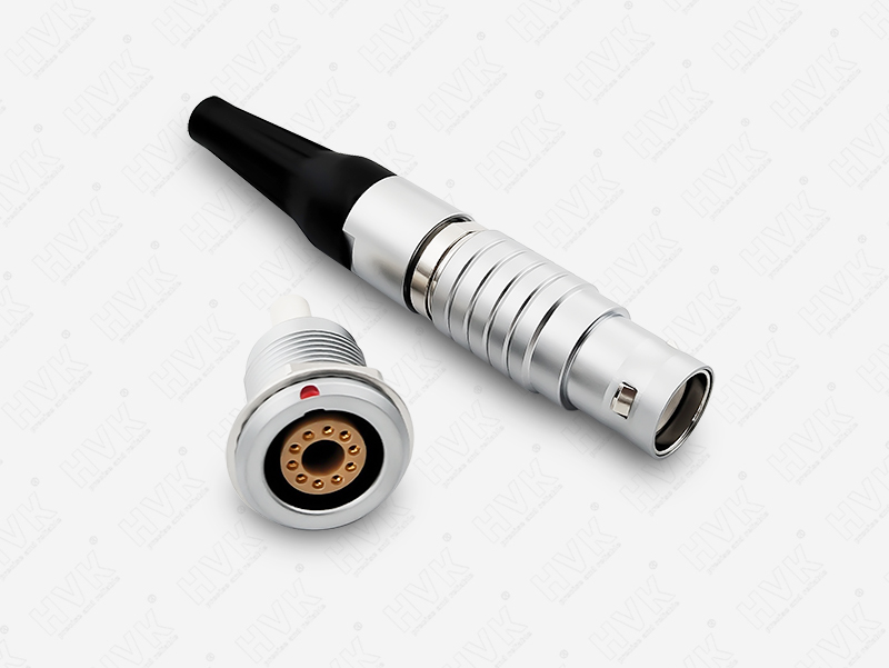 航空插頭這種連接器的重量和體積如何？